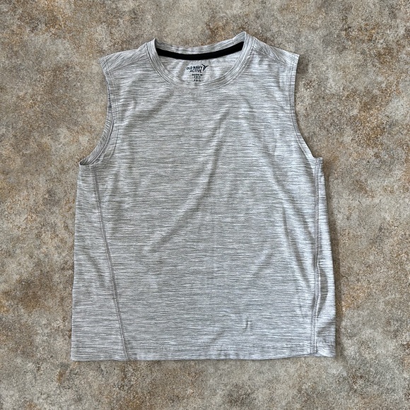 Old Navy Active Breathe On Tanks - Picture 2 of 5